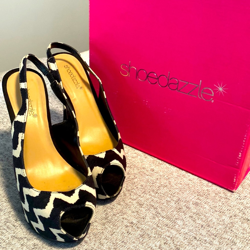 Black & White platform heels size 9